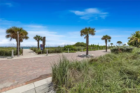 5005 Collins Avenue Miami Beach FL 33140