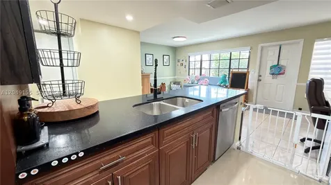 9492 NW 39th Street Sunrise FL 33351