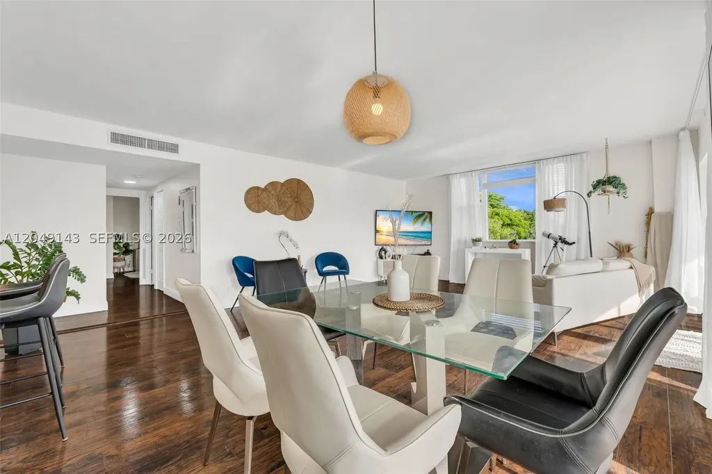 3800 Hillcrest Drive Hollywood FL 33021