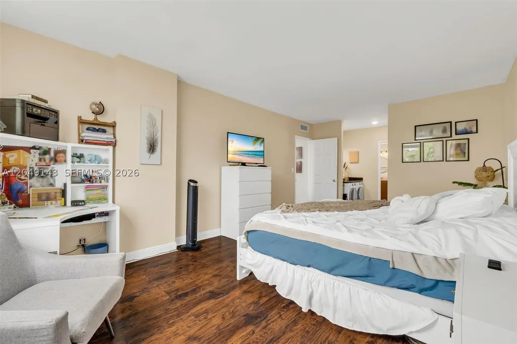 3800 Hillcrest Drive Hollywood FL 33021