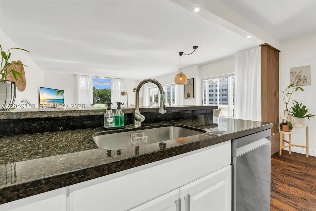 3800 Hillcrest Drive Hollywood FL 33021
