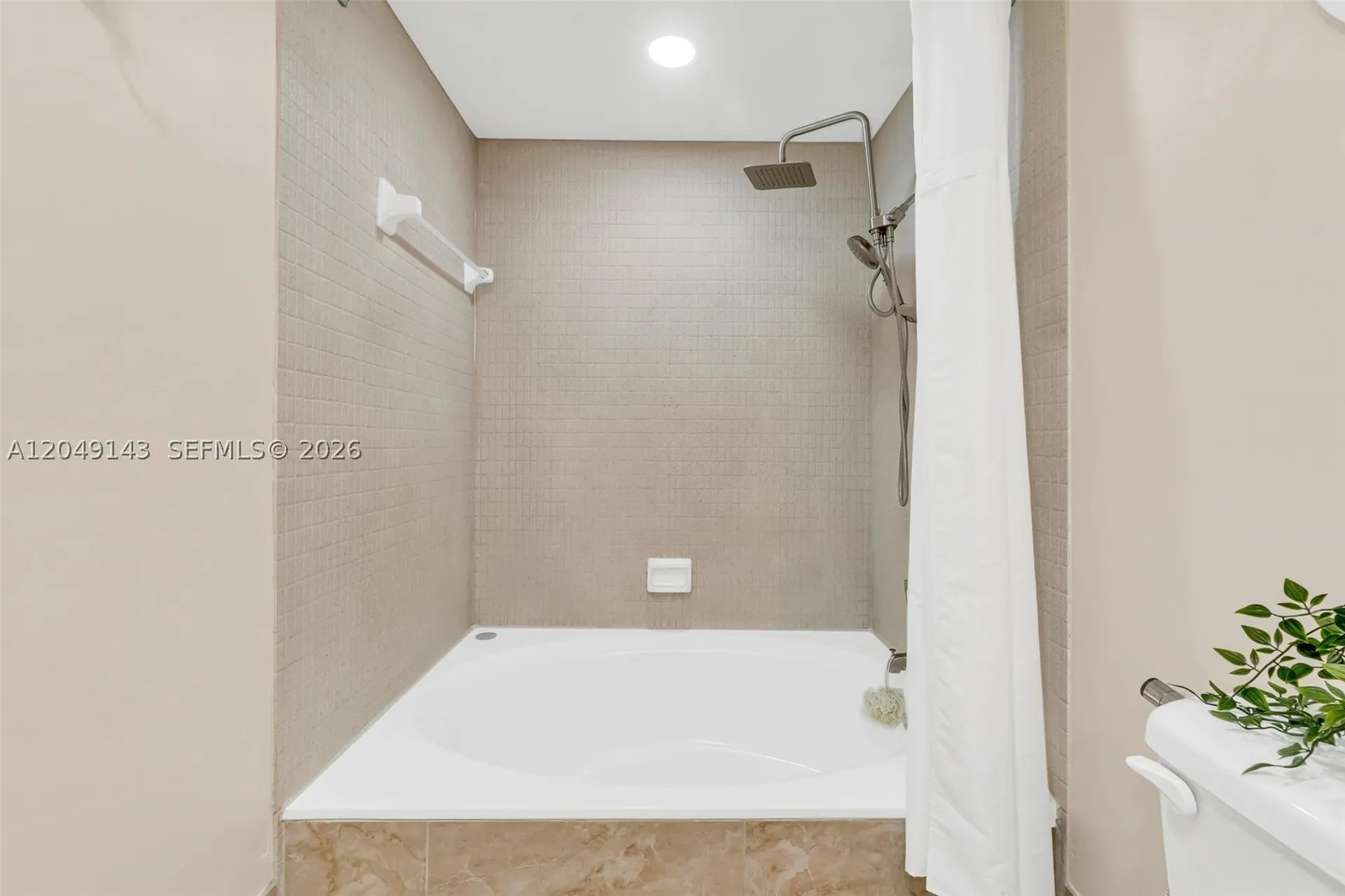 3800 Hillcrest Drive Hollywood FL 33021