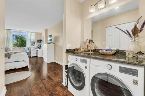 3800 Hillcrest Drive Hollywood FL 33021