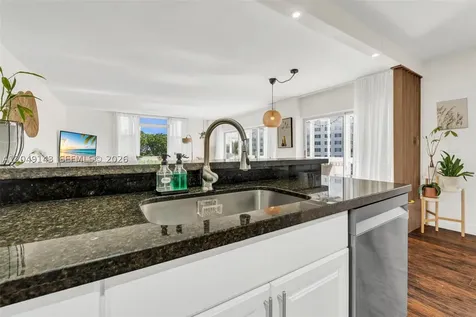 3800 Hillcrest Drive Hollywood FL 33021
