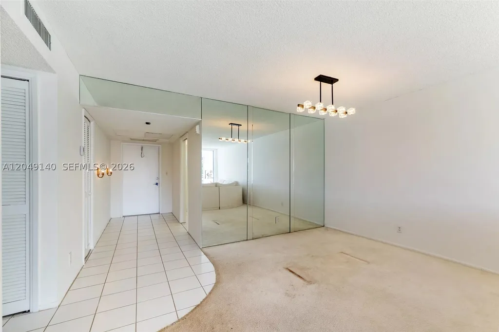 605 Oaks Drive Pompano Beach FL 33069