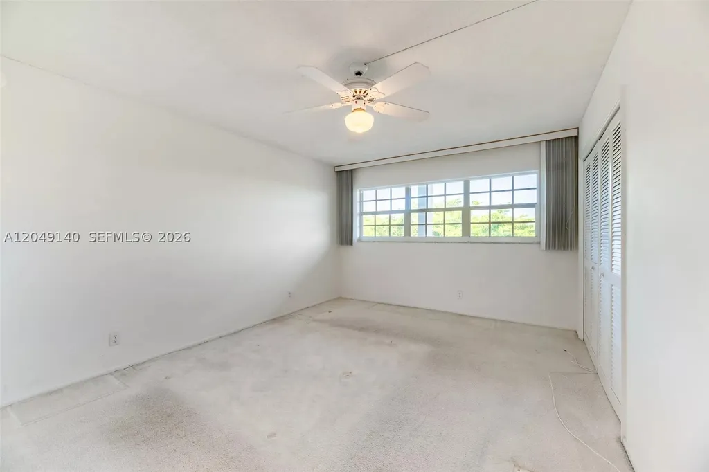 605 Oaks Drive Pompano Beach FL 33069