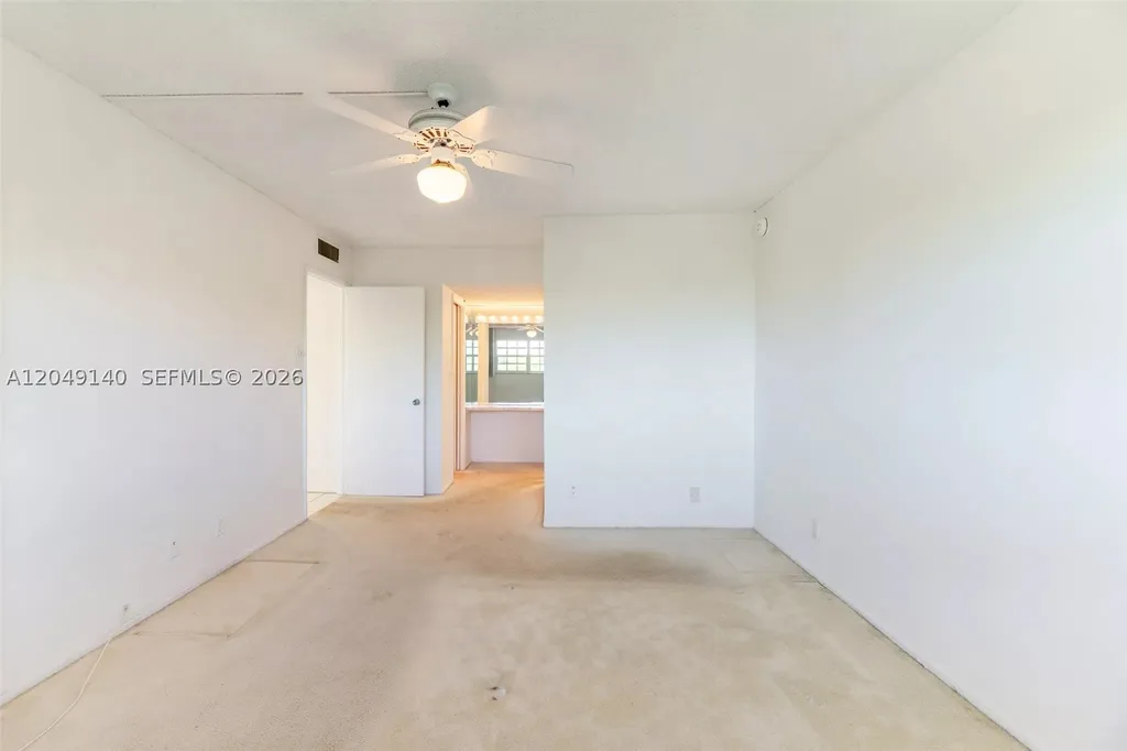 605 Oaks Drive Pompano Beach FL 33069
