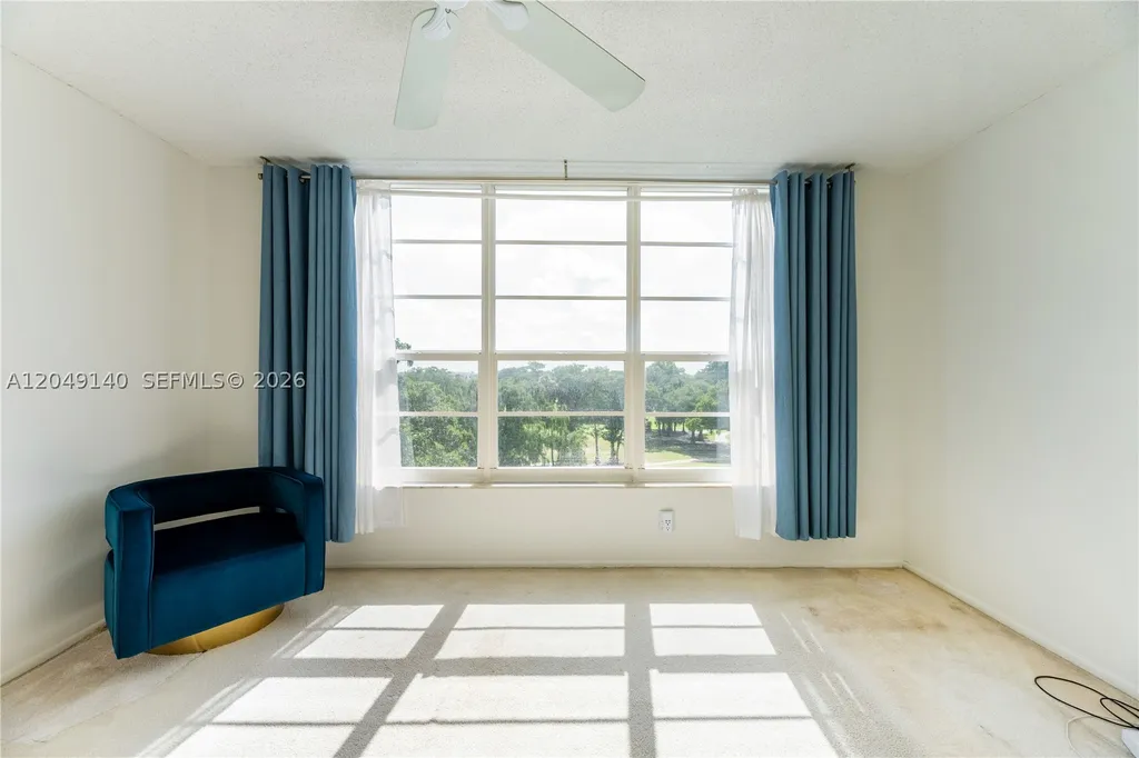 605 Oaks Drive Pompano Beach FL 33069