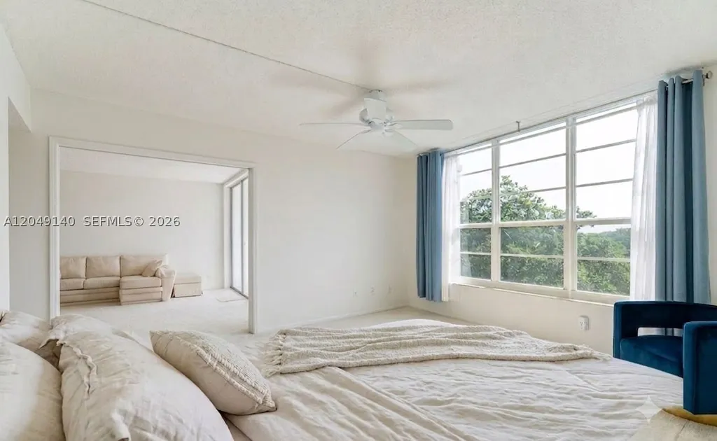 605 Oaks Drive Pompano Beach FL 33069