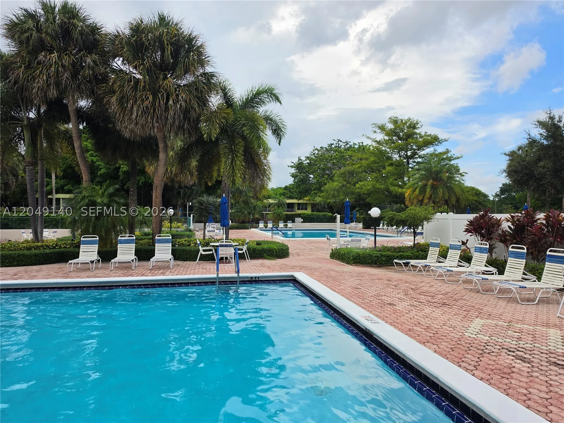 605 Oaks Drive Pompano Beach FL 33069