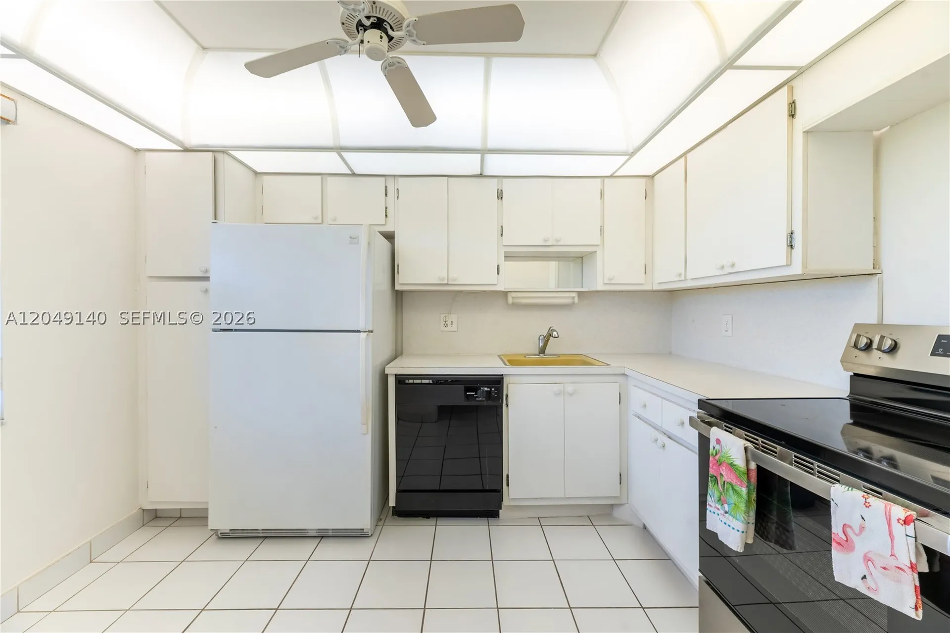 605 Oaks Drive Pompano Beach FL 33069