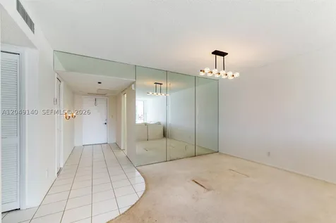605 Oaks Drive Pompano Beach FL 33069