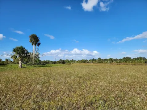 18717 NW 258 Street Okeechobee FL 34972