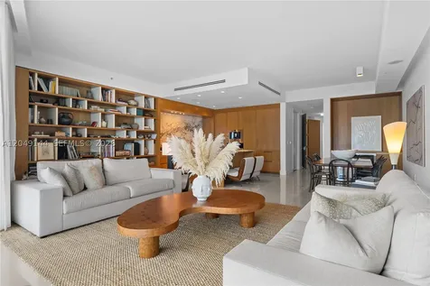 3250 NE 188th Street Aventura FL 33180