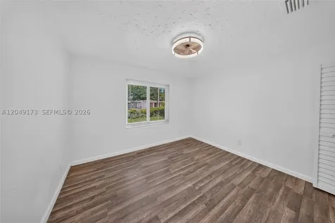 9828 NW 26th Avenue Miami FL 33147