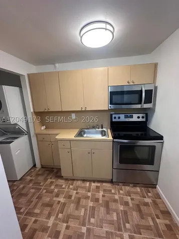 9828 NW 26th Avenue Miami FL 33147