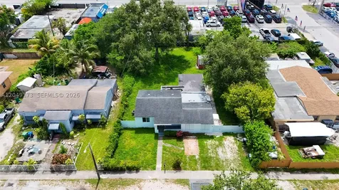 9828 NW 26th Avenue Miami FL 33147