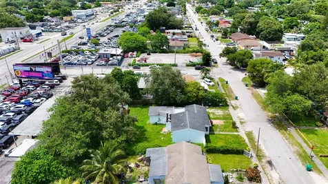 9828 NW 26th Avenue Miami FL 33147