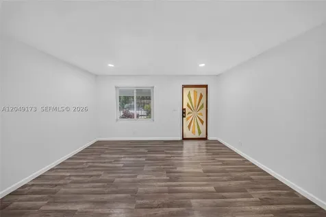 9828 NW 26th Avenue Miami FL 33147