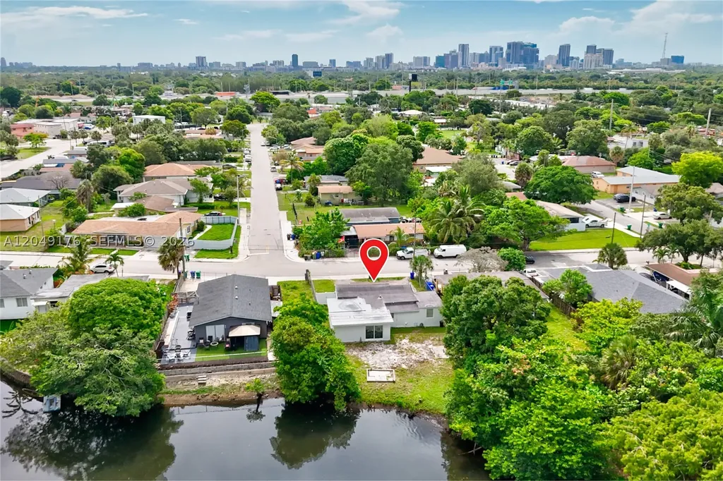 649 NW 24th Avenue Fort Lauderdale FL 33311