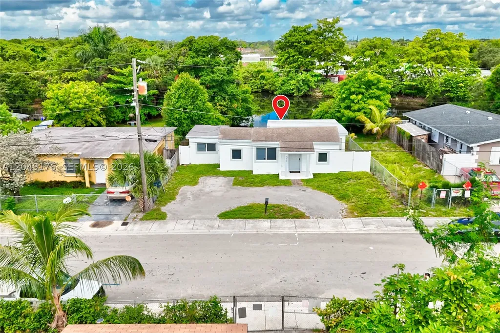 649 NW 24th Avenue Fort Lauderdale FL 33311
