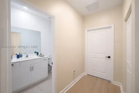 323 NE 208th Terrace Miami FL 33179