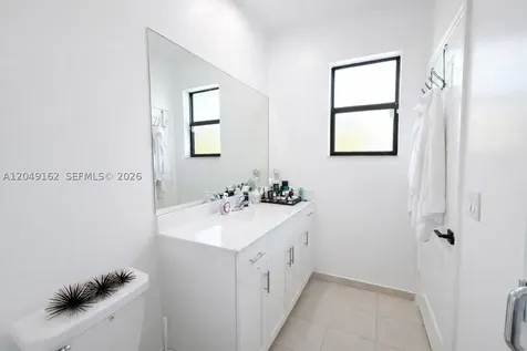 323 NE 208th Terrace Miami FL 33179