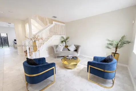 323 NE 208th Terrace Miami FL 33179