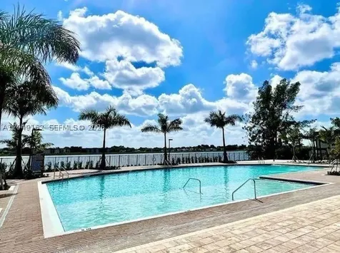 323 NE 208th Terrace Miami FL 33179