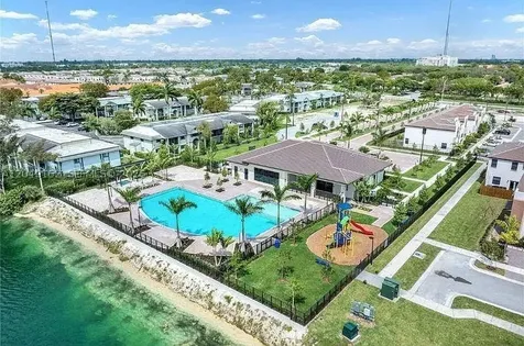 323 NE 208th Terrace Miami FL 33179