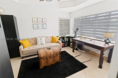 901 Dove Avenue Miami Springs FL 33166