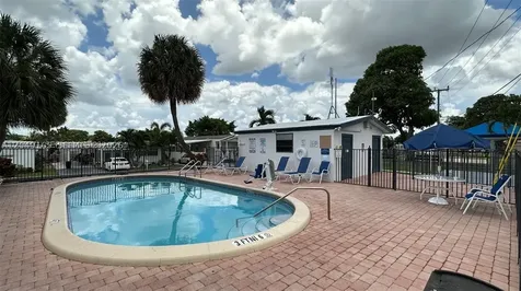 2780 NW 29th Court Oakland Park FL 33311