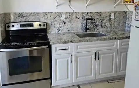 2780 NW 29th Court Oakland Park FL 33311