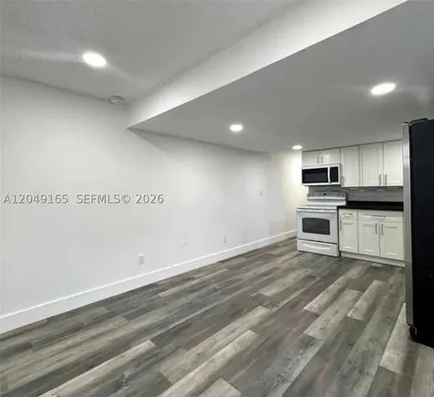2780 NW 29th Court Oakland Park FL 33311