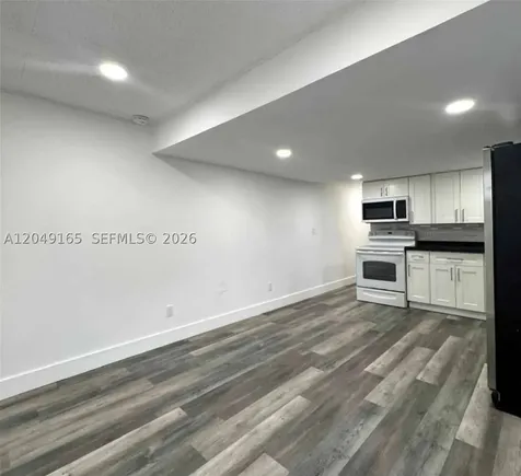 2780 NW 29th Court Oakland Park FL 33311