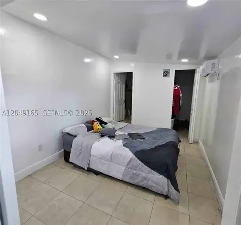 2780 NW 29th Court Oakland Park FL 33311