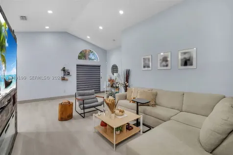 1108 E Jasmine Lane North Lauderdale FL 33068