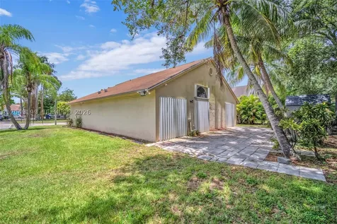 1108 E Jasmine Lane North Lauderdale FL 33068