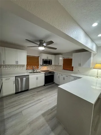 649 W Evanston Circle Fort Lauderdale FL 33312