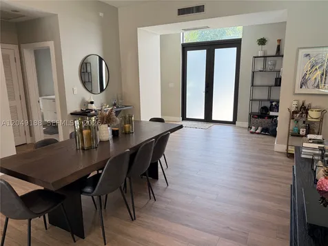 8631 Arboretum Lane Miami FL 33138