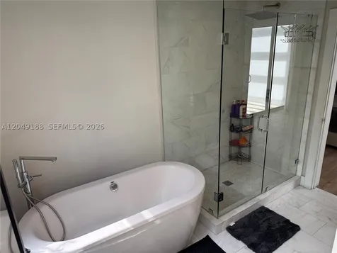 8631 Arboretum Lane Miami FL 33138