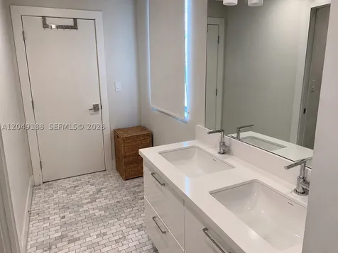 8631 Arboretum Lane Miami FL 33138