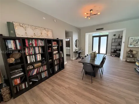 8631 Arboretum Lane Miami FL 33138