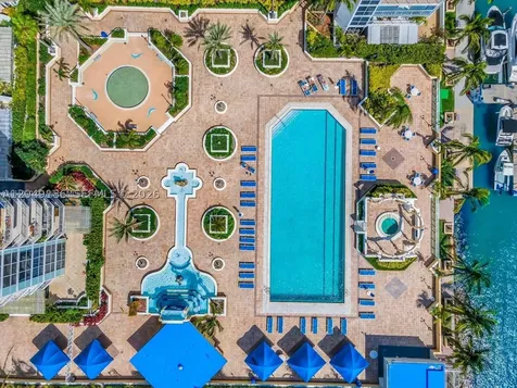 7601 E Treasure Drive North Bay Village FL 33141