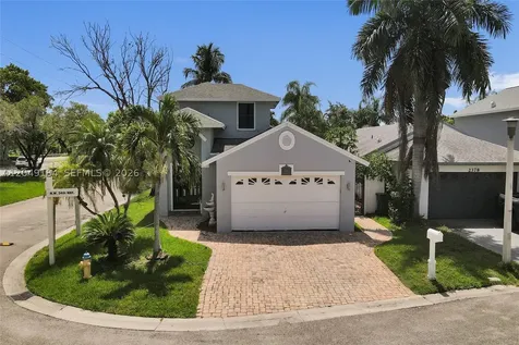 2384 NW 34th Way Coconut Creek FL 33066