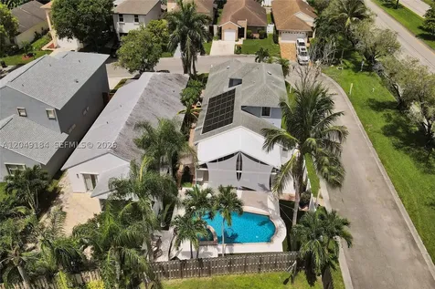 2384 NW 34th Way Coconut Creek FL 33066