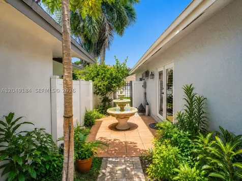 2384 NW 34th Way Coconut Creek FL 33066