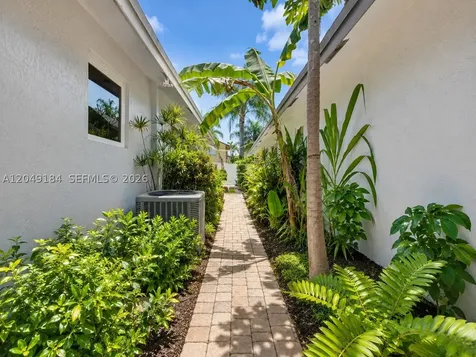 2384 NW 34th Way Coconut Creek FL 33066