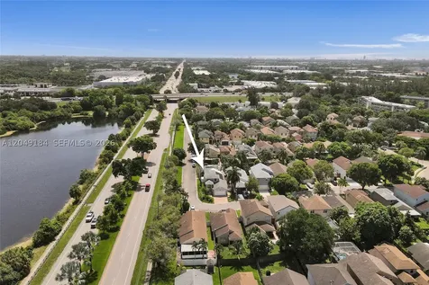 2384 NW 34th Way Coconut Creek FL 33066