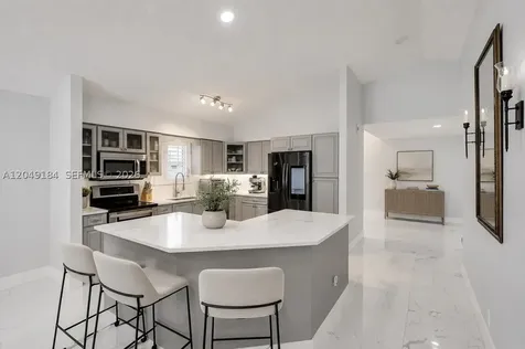 2384 NW 34th Way Coconut Creek FL 33066